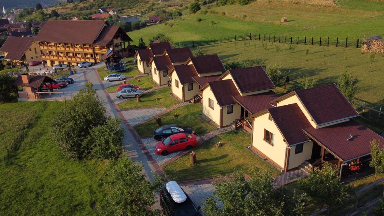 Mano Kulcsoshazak Villa เปรอิด ภายนอก รูปภาพ